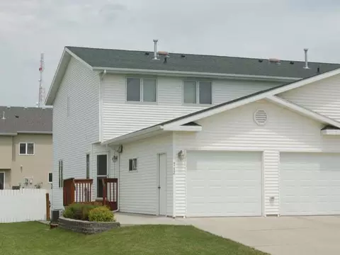 712 Brome Ave, Bismarck, ND 58503 photo 1