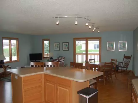 712 Brome Ave, Bismarck, ND 58503 photo 10