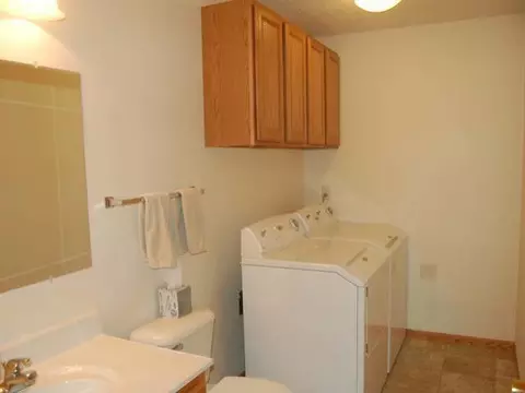 712 Brome Ave, Bismarck, ND 58503 photo 14