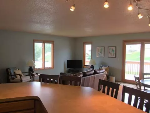 712 Brome Ave, Bismarck, ND 58503 photo 9