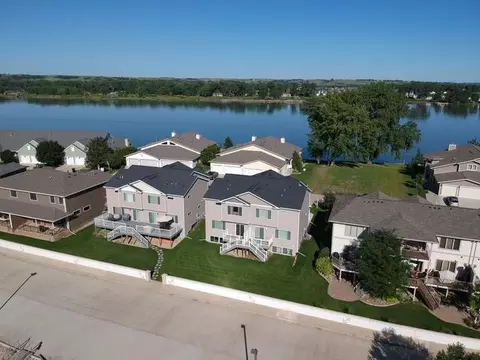 1313 Bayview Ct, Bismarck, ND 58504 photo 20