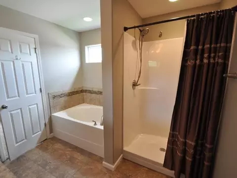 1313 Bayview Ct, Bismarck, ND 58504 photo 9