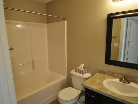 1313 Bayview Ct, Bismarck, ND 58504 photo 12