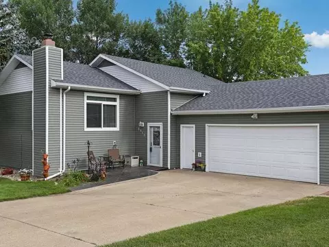 3313 C Ave E, Bismarck, ND 58501 photo 10