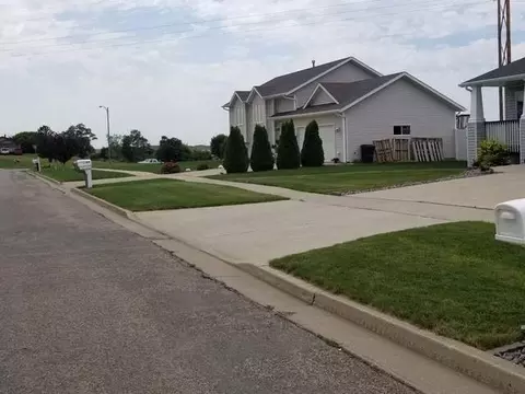 900 27 St SE, Mandan, ND 58554 photo 34
