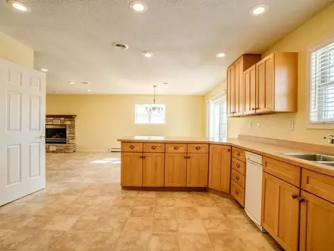 1751 Montego Dr, Bismarck, ND 58503 photo 10