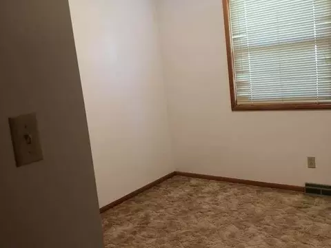 618 16th St S, Bismarck, ND 58504 photo 11