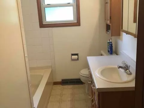 618 16th St S, Bismarck, ND 58504 photo 9