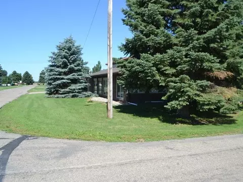 412 3rd St SW, Steele, ND 58482 photo 9