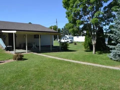 412 3rd St SW, Steele, ND 58482 photo 27