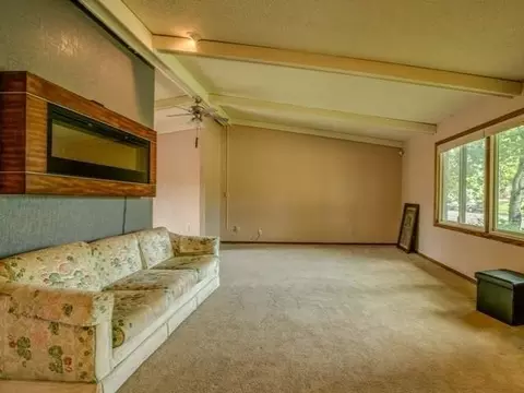 126 Reno Ave E, Bismarck, ND 58504 photo 4