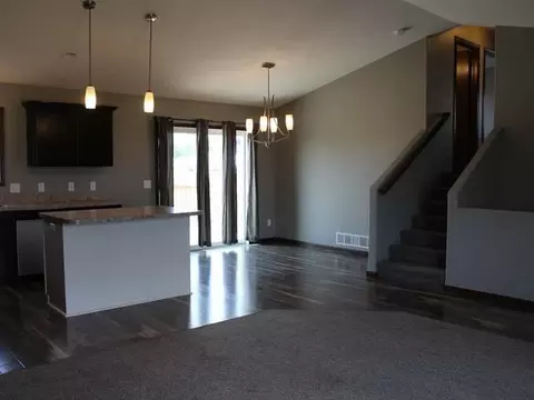 5400 Normandy St, Bismarck, ND 58503 photo 3