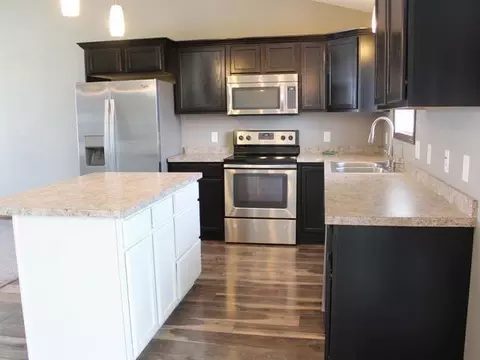 5400 Normandy St, Bismarck, ND 58503 photo 13