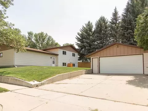 2126 9th St N, Bismarck, ND 58501 photo 23