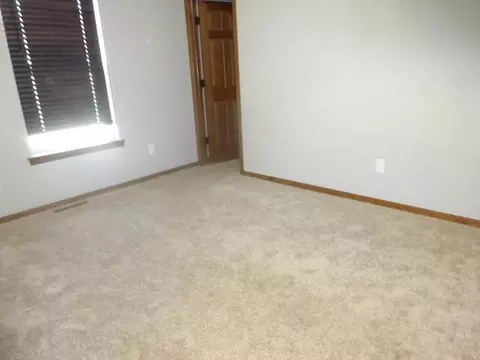 6735 Dolan Dr, Lincoln, ND 58504 photo 8
