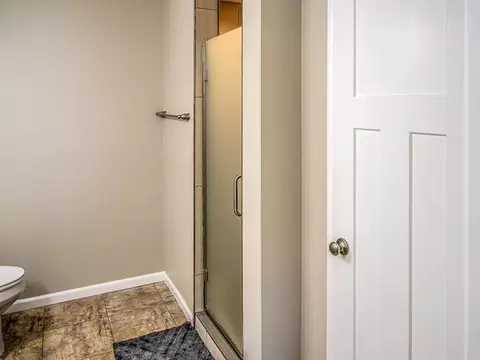 607 Canyon Rd, Mandan, ND 58554 photo 17