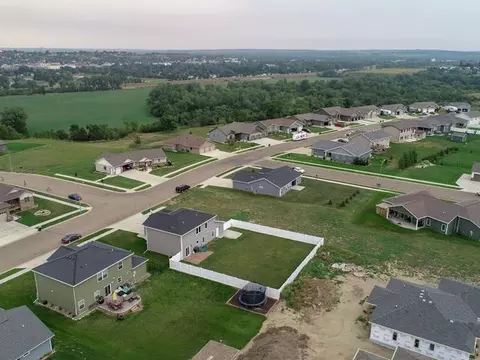 607 Canyon Rd, Mandan, ND 58554 photo 51