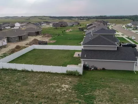 607 Canyon Rd, Mandan, ND 58554 photo 42