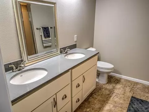 607 Canyon Rd, Mandan, ND 58554 photo 16