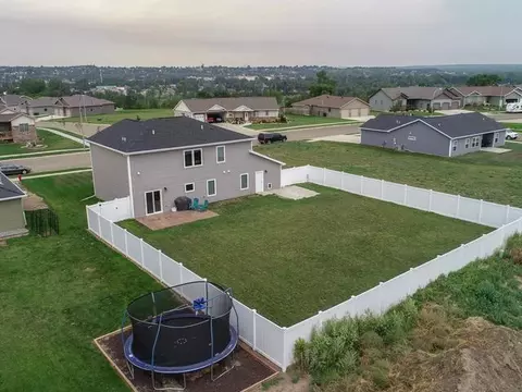 607 Canyon Rd, Mandan, ND 58554 photo 45