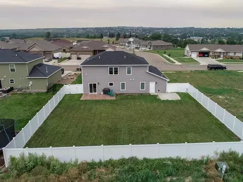 607 Canyon Rd, Mandan, ND 58554 photo 44
