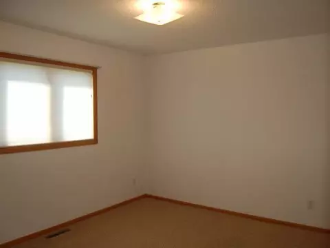 1947 Capitol Ave E, Bismarck, ND 58501 photo 12