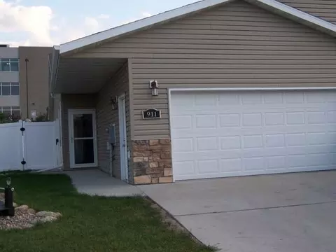 911 Bremner Ave, Bismarck, ND 58503 photo 21