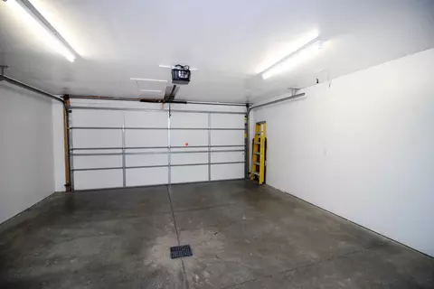 726 Compass Ln, Bismarck, ND 58504 photo 18