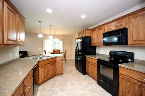 726 Compass Ln, Bismarck, ND 58504 photo 4
