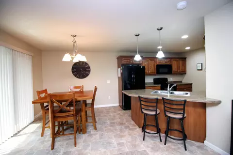726 Compass Ln, Bismarck, ND 58504 photo 3