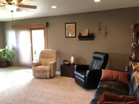 2444 Boulevard Ave E, Bismarck, ND 58501 photo 16