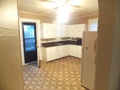 128 Maple St N, Hebron, ND 58638 photo 2
