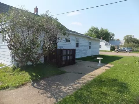 128 Maple St N, Hebron, ND 58638 photo 13