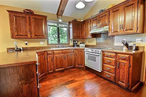200 Estevan Dr, Bismarck, ND 58503 photo 8