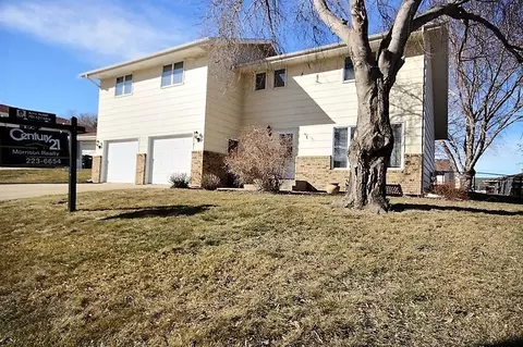 200 Estevan Dr, Bismarck, ND 58503 photo 1