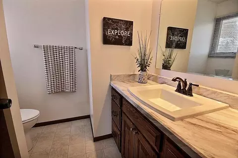 200 Estevan Dr, Bismarck, ND 58503 photo 16