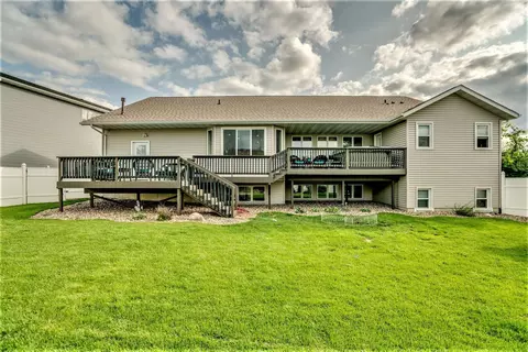 518 Cherrybrook Dr, Bismarck, ND 58503 photo 43