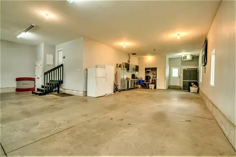 518 Cherrybrook Dr, Bismarck, ND 58503 photo 26