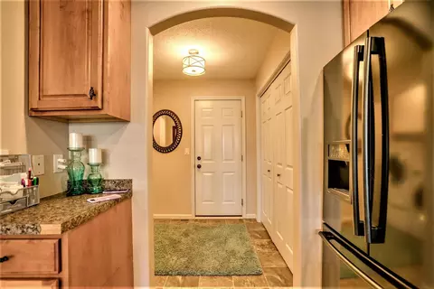 518 Cherrybrook Dr, Bismarck, ND 58503 photo 23