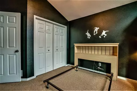 518 Cherrybrook Dr, Bismarck, ND 58503 photo 21