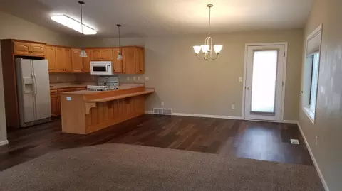 3518 Viewpoint Dr, Bismarck, ND 58503 photo 9