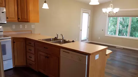 3518 Viewpoint Dr, Bismarck, ND 58503 photo 10