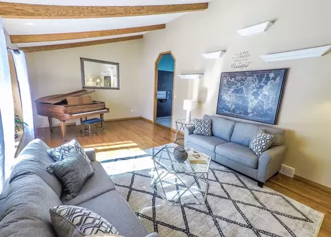 724 Juniper Dr, Bismarck, ND 58503 photo 5