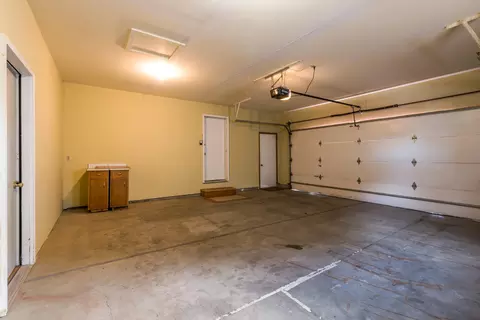 112 Versailles Ave, Bismarck, ND 58503 photo 19