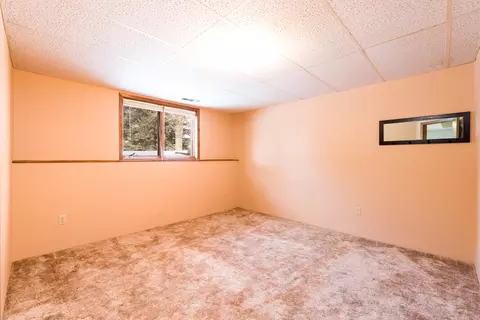112 Versailles Ave, Bismarck, ND 58503 photo 15