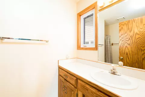 112 Versailles Ave, Bismarck, ND 58503 photo 11