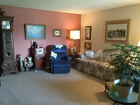 1938 E Capitol Ave, Bismarck, ND 58501 photo 4