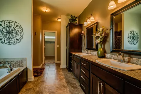 2001 Pebbleview Loop, Bismarck, ND 58503 photo 25