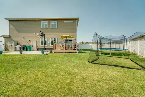 2001 Pebbleview Loop, Bismarck, ND 58503 photo 35