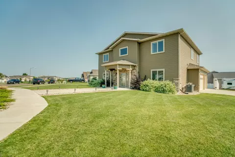 2001 Pebbleview Loop, Bismarck, ND 58503 photo 41